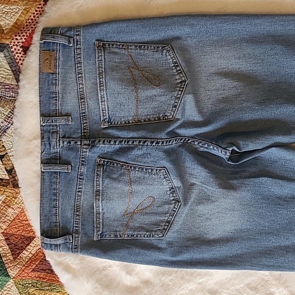 Jordache High Rise Flare Casual Y2K Style Light Wash Denim Blue Jeans Size 8 - Picture 11 of 12